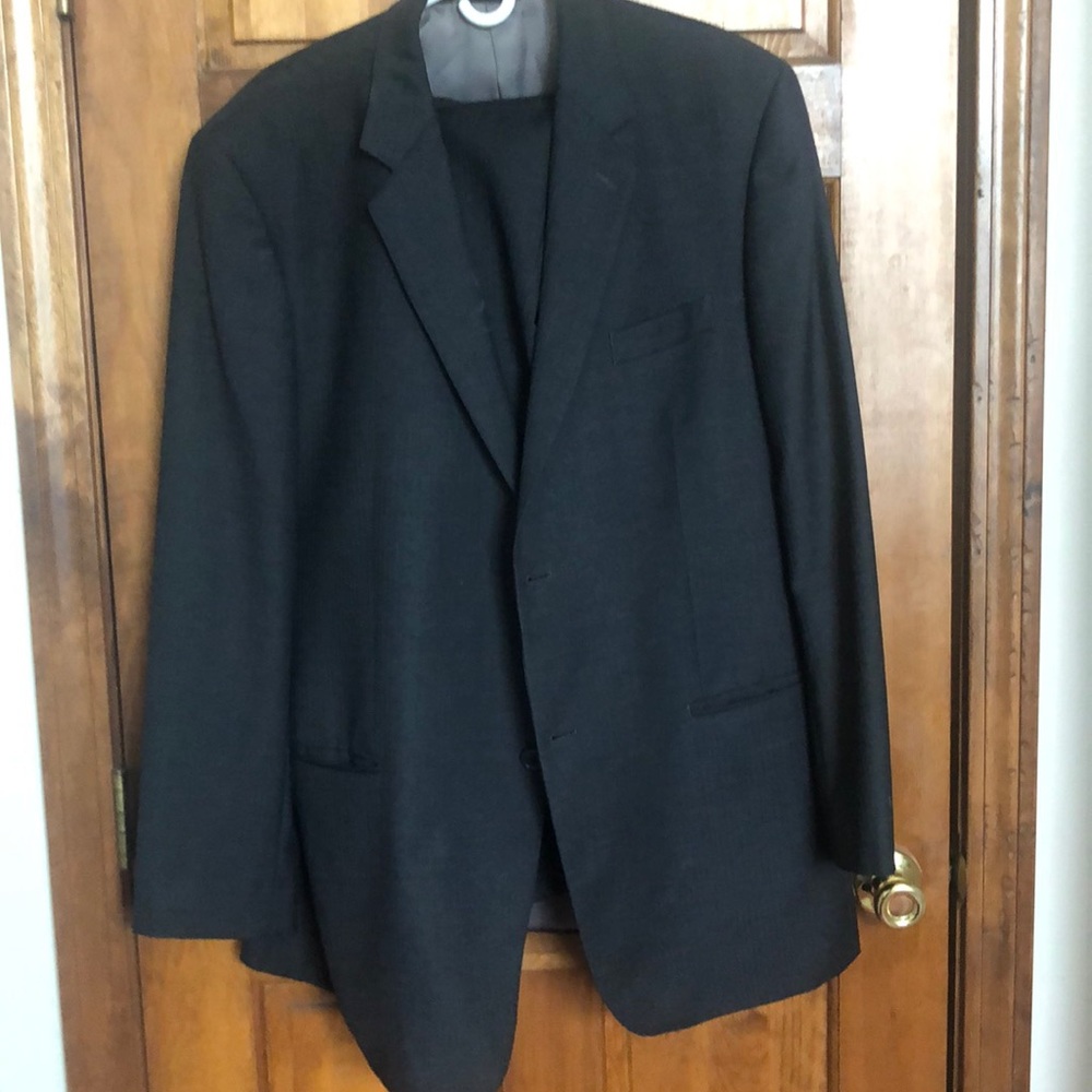 Calvin Klein men’s suit